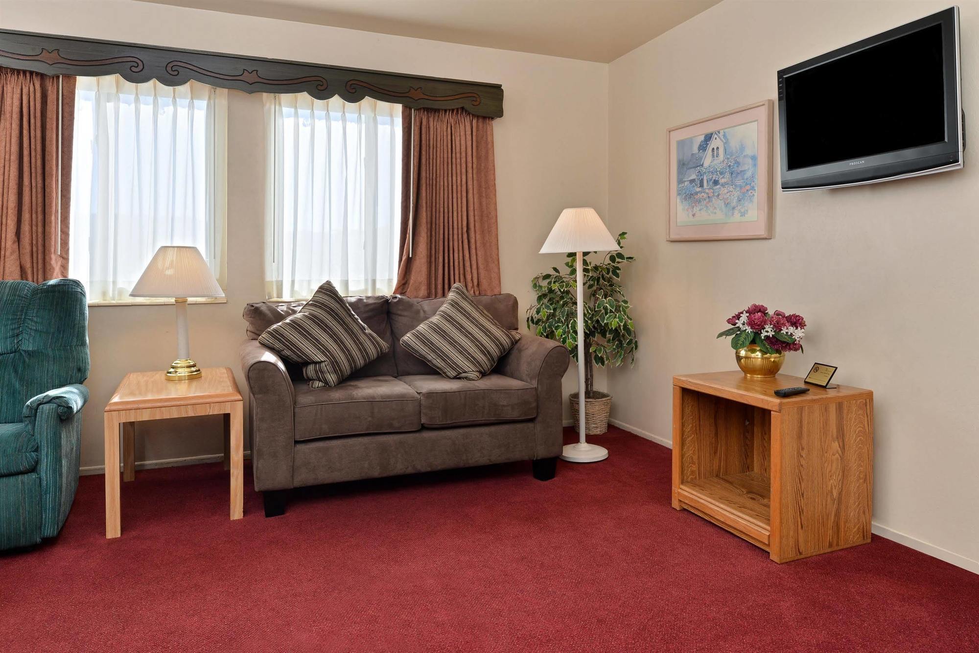 Svendsgaard'S Lodge- Americas Best Value Inn & Suites Solvang Exterior photo